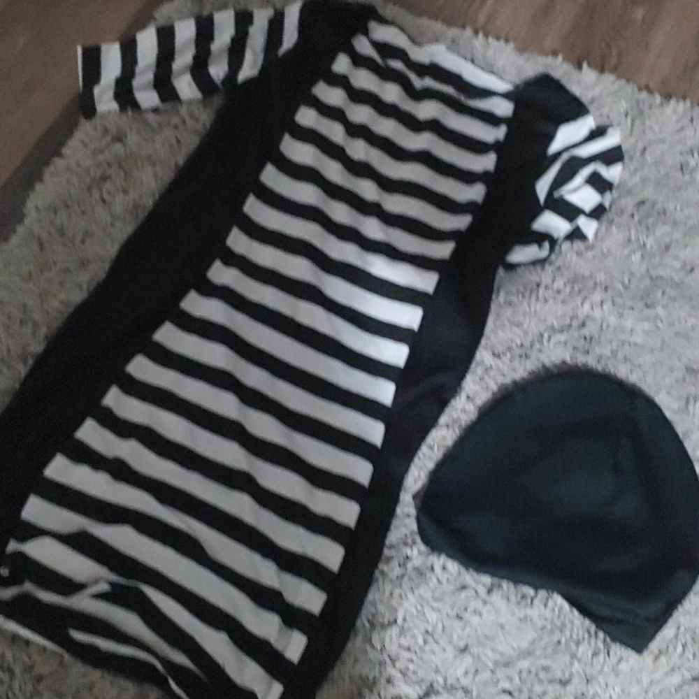 S Robrs costume